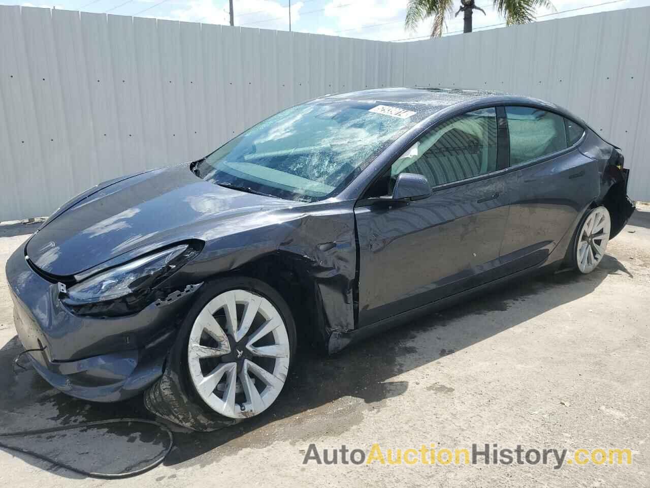 TESLA MODEL 3, 5YJ3E1EA3NF372463