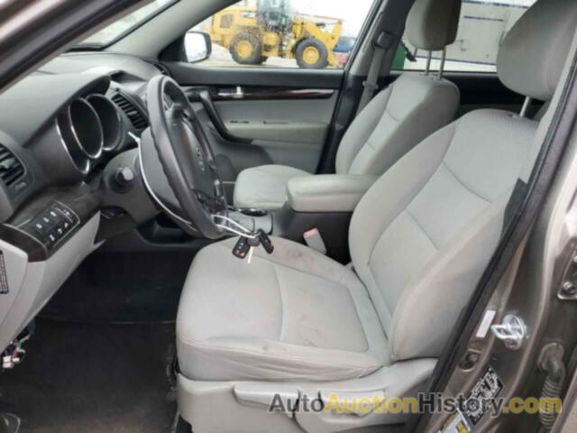 KIA SORENTO BASE, 5XYKTCA14BG154426