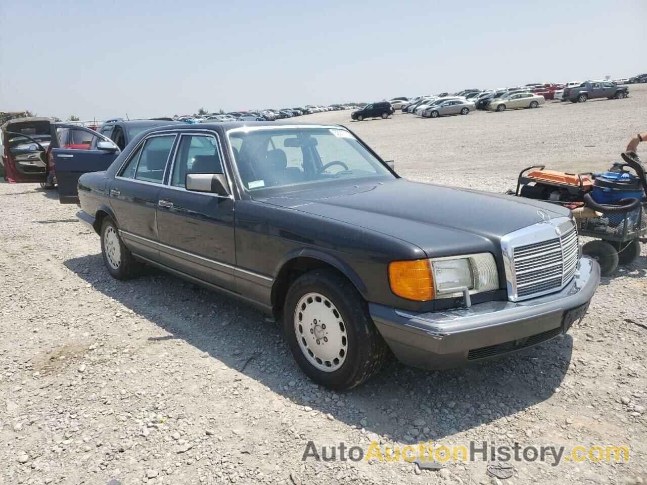 1991 MERCEDES-BENZ 300-CLASS SE, WDBCA24E2MA562718