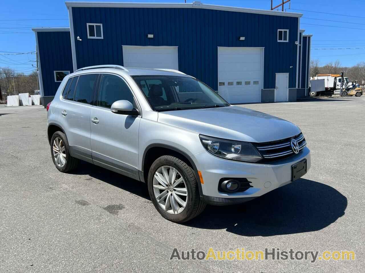 VOLKSWAGEN TIGUAN S, WVGBV7AX1CW527346