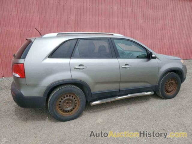 KIA SORENTO BASE, 5XYKT4A26BG027272