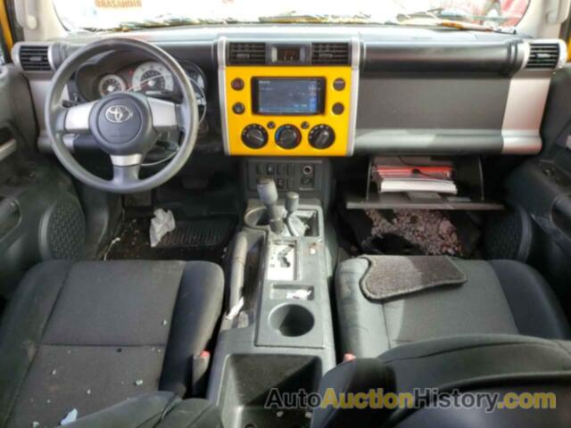 TOYOTA FJ CRUISER, JTEBU11F78K002569