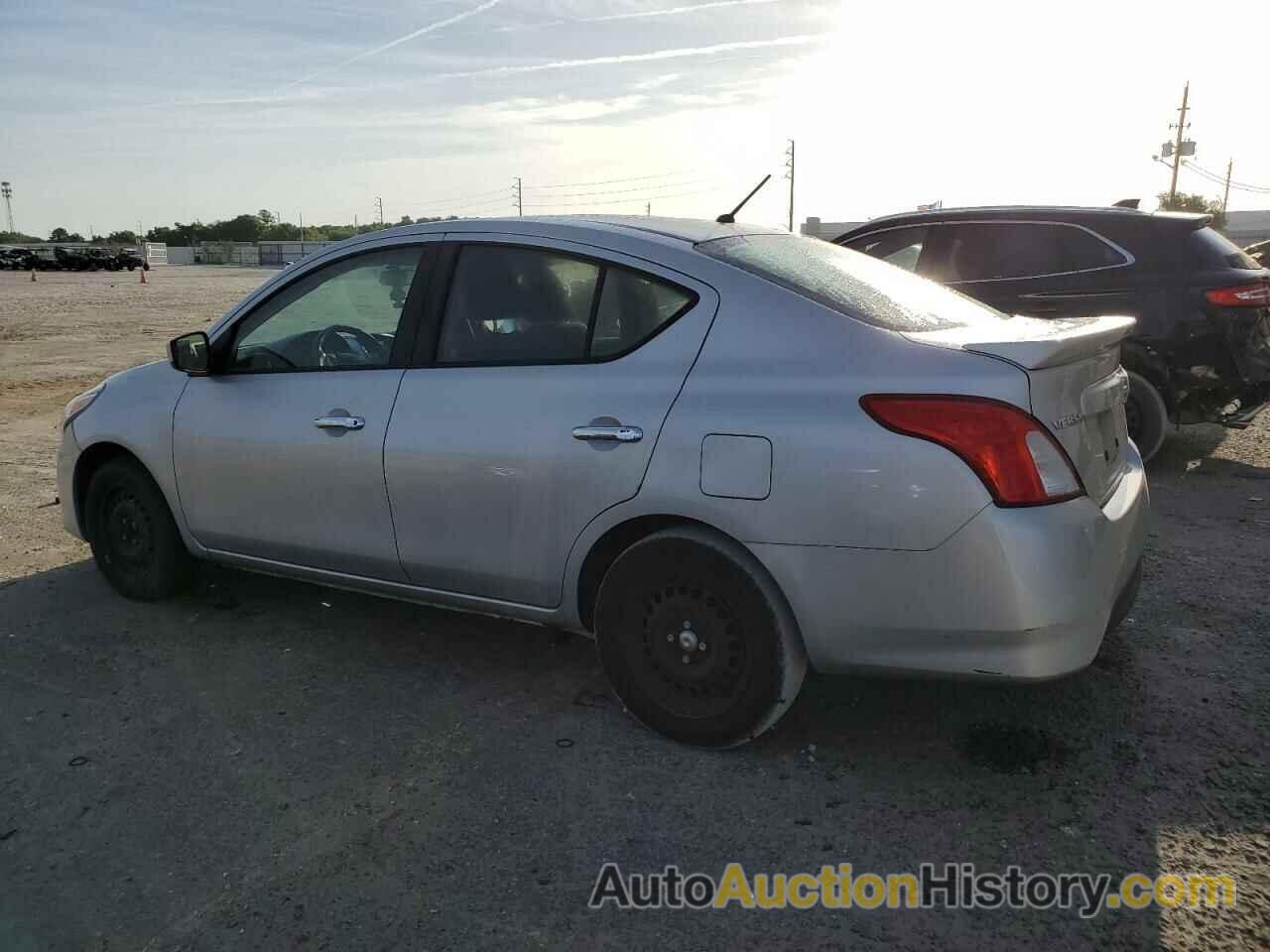 NISSAN VERSA S, 3N1CN7AP1HL855987