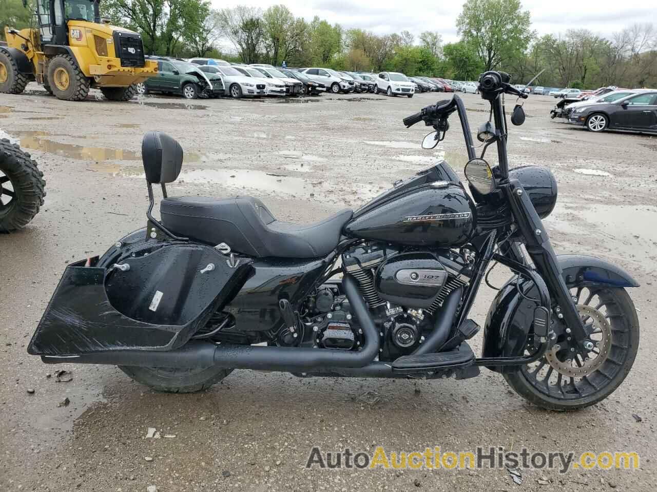 HARLEY-DAVIDSON FL, 1HD1KVC11JB686246