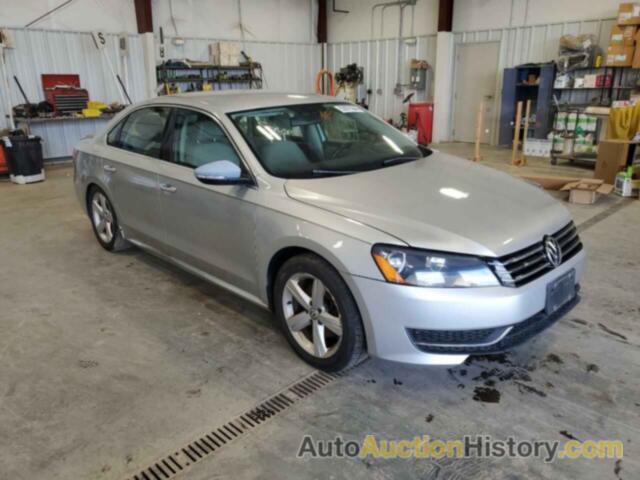 VOLKSWAGEN PASSAT SE, 1VWBP7A35CC073578