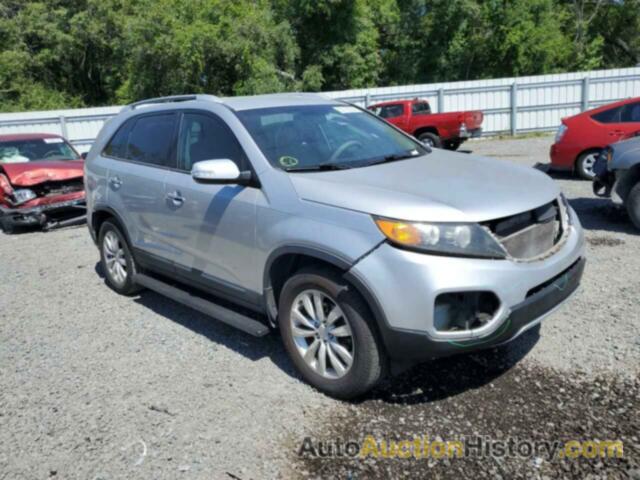 KIA SORENTO EX, 5XYKU3A12BG028272