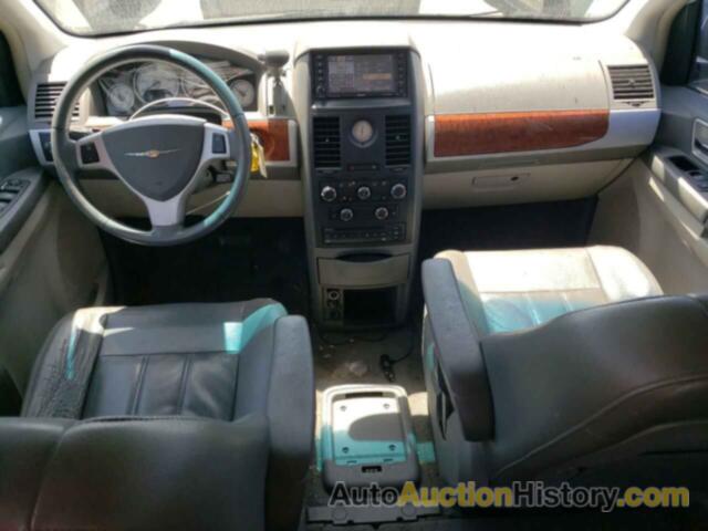 CHRYSLER MINIVAN TOURING, 2A8HR54P88R697604