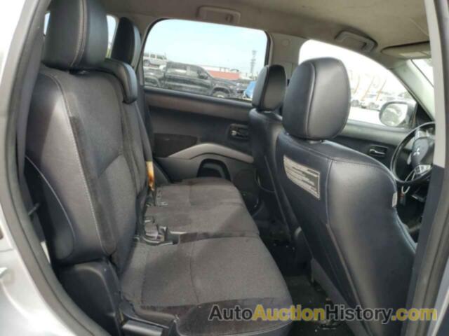 MITSUBISHI OUTLANDER SE, JA4JT3AW4BU032908