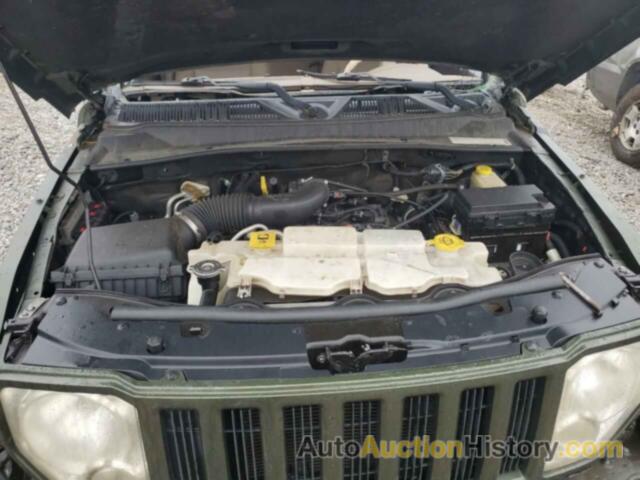 JEEP LIBERTY SPORT, 1J8GP28K19W533179