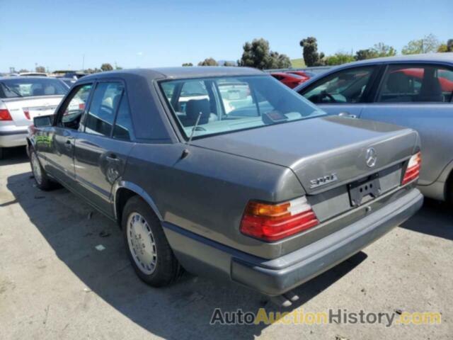 MERCEDES-BENZ 300-CLASS E, WDBEA30D3KA994243