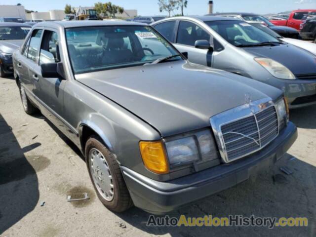 MERCEDES-BENZ 300-CLASS E, WDBEA30D3KA994243