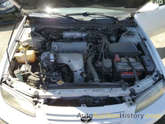 TOYOTA CAMRY LE, JT2BG22K3V0076360