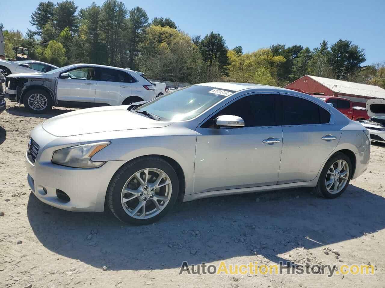 NISSAN MAXIMA S, 1N4AA5APXDC829484