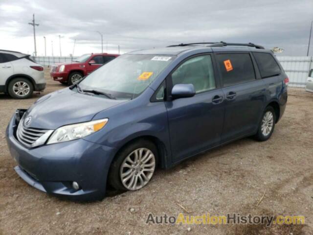 TOYOTA SIENNA XLE, 5TDYK3DC3DS329667