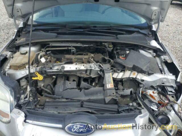 FORD FOCUS SE, 1FADP3F28DL240933