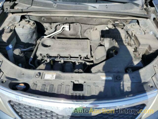 KIA SORENTO BASE, 5XYKTCA11BG086165