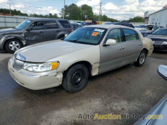 LINCOLN TOWNCAR CARTIER, 1LNHM83W31Y608342