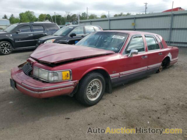 LINCOLN TOWNCAR SIGNATURE, 1LNLM82W8RY612846