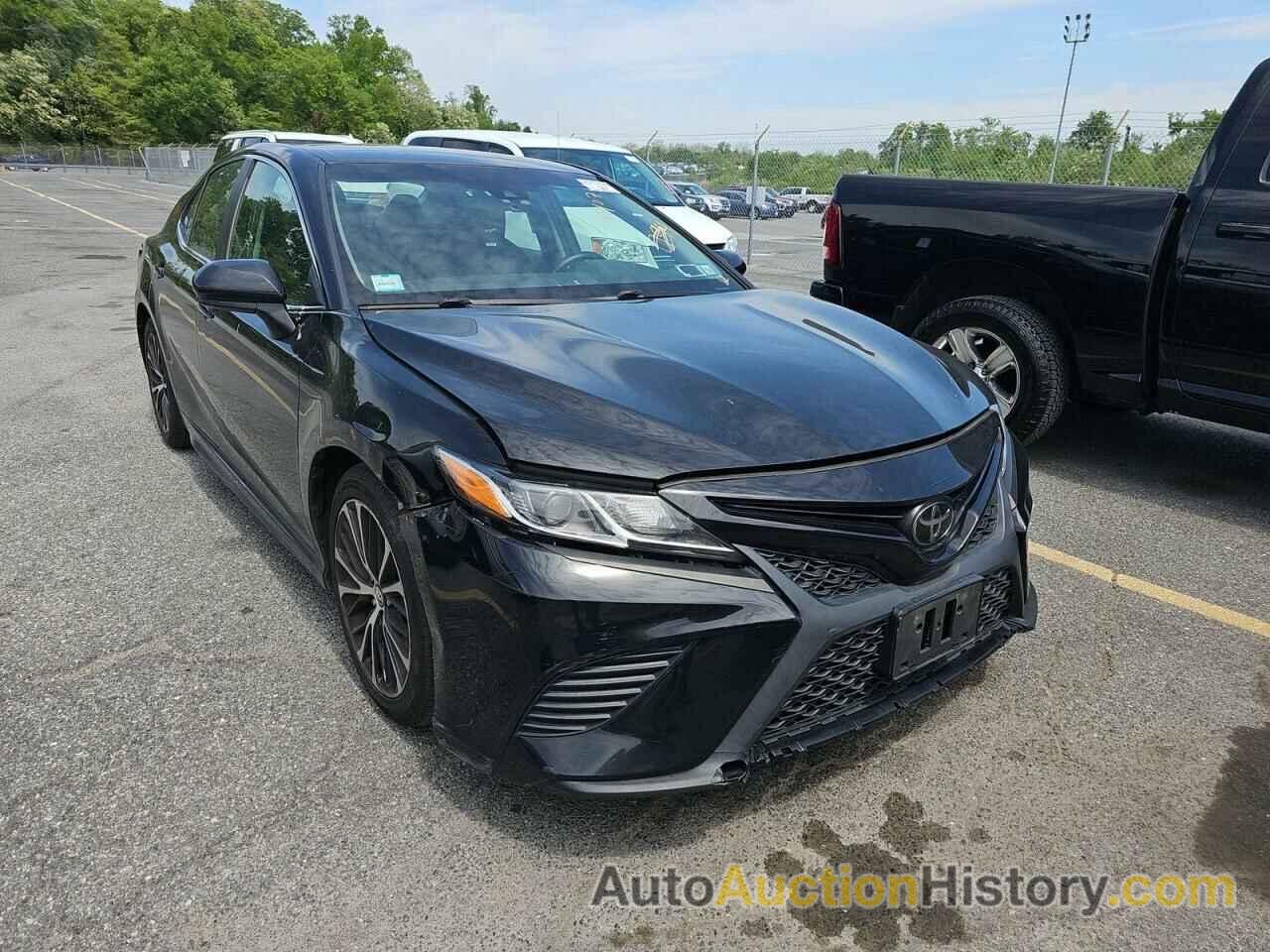 TOYOTA CAMRY L, 4T1B11HK0JU062456