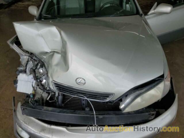 LEXUS ES300 300, JT8BF28G4X0179642