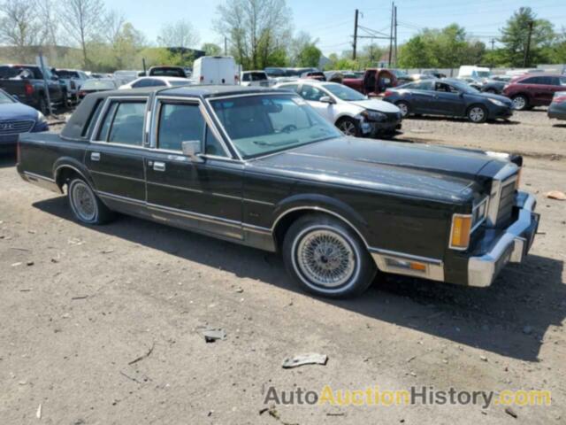 LINCOLN TOWNCAR SIGNATURE, 1LNBM82F0KY656731