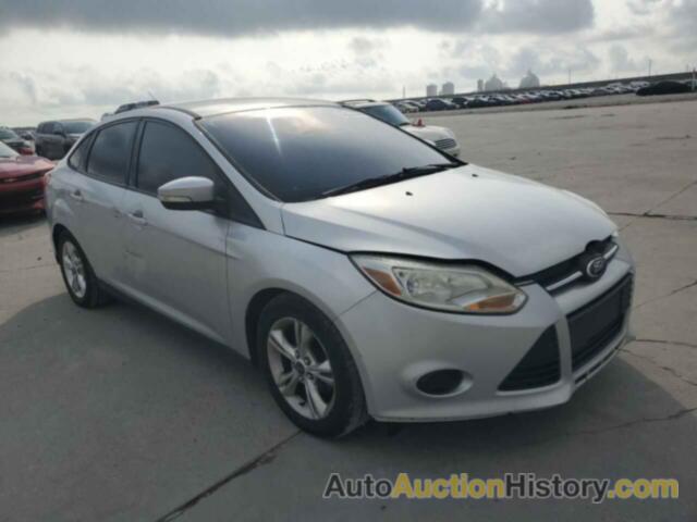 FORD FOCUS SE, 1FADP3F26EL165635