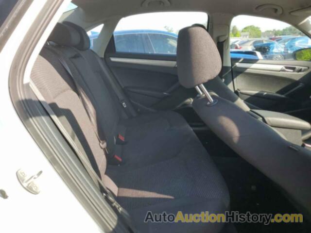 VOLKSWAGEN PASSAT S, 1VWAT7A39GC019780