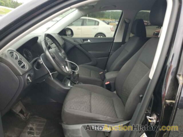 VOLKSWAGEN TIGUAN S, WVGBV7AX0DW504075