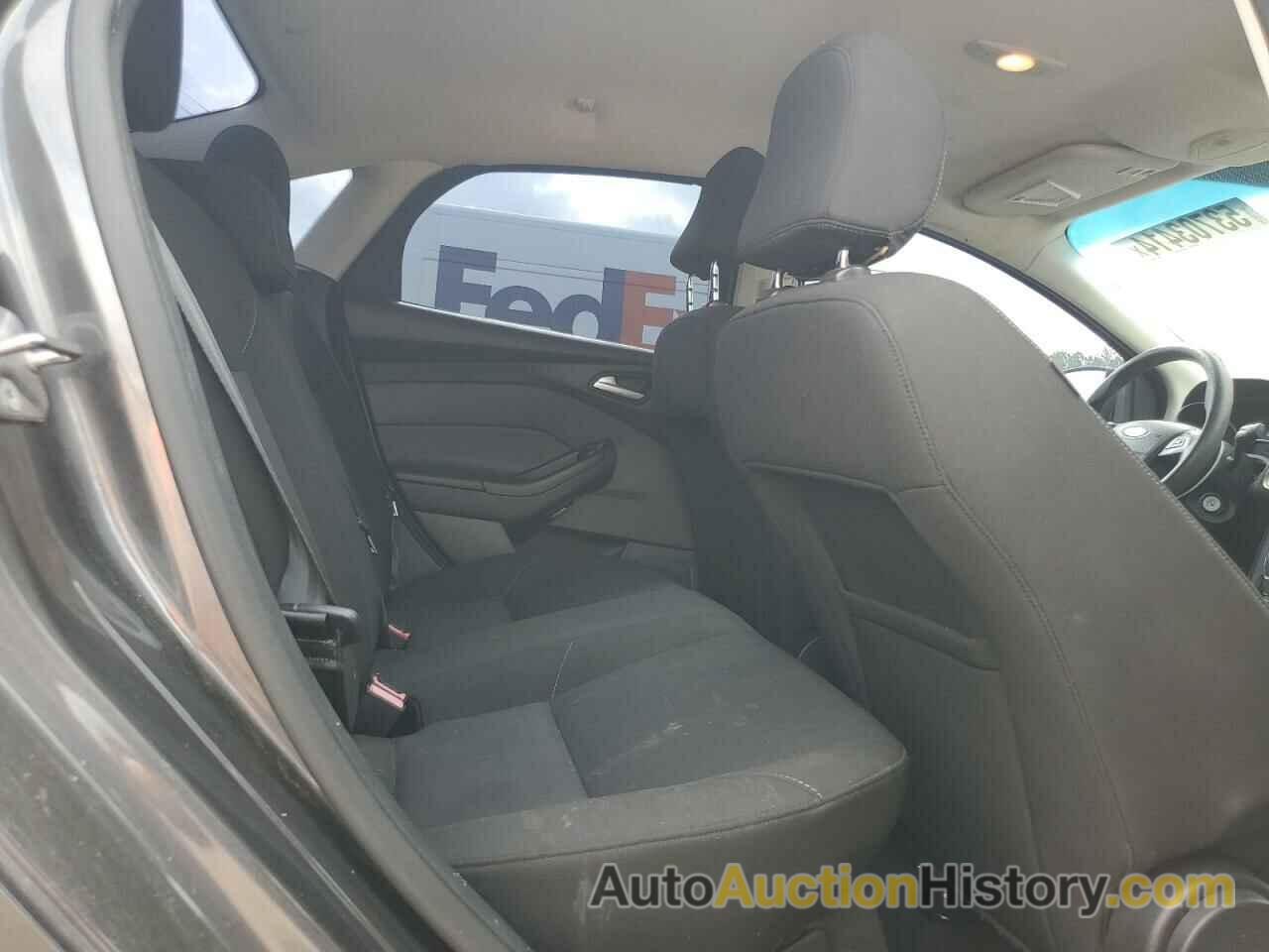 FORD FOCUS SE, 1FADP3F26FL204693