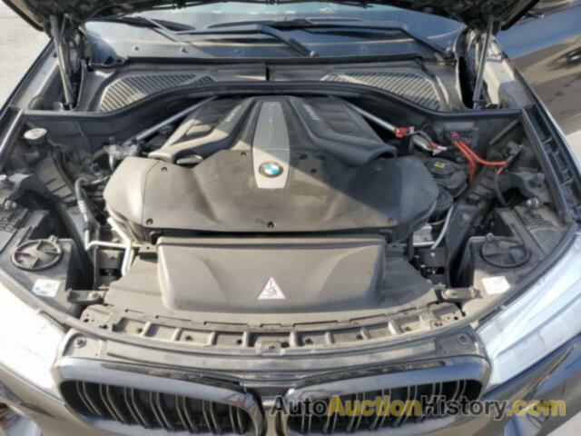 BMW X5 XDRIVE50I, 5UXKR6C54E0J71896