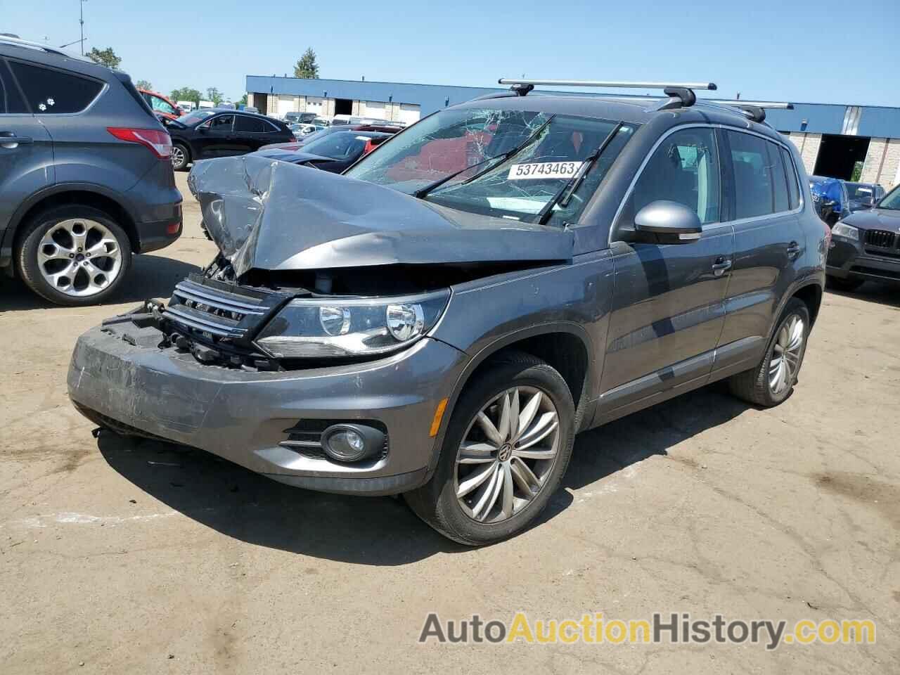 VOLKSWAGEN TIGUAN S, WVGBV7AXXDW007406