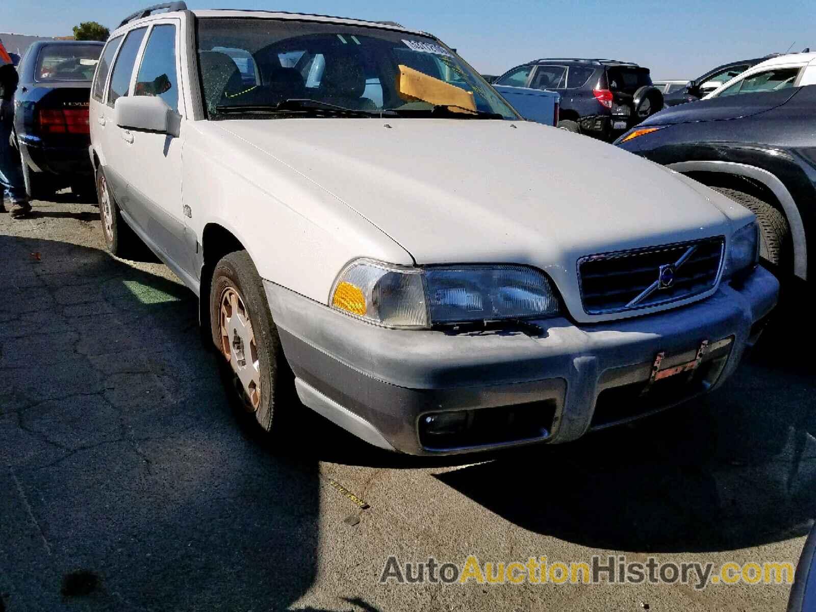 2000 VOLVO V70 XC, YV1LZ56D1Y2664702