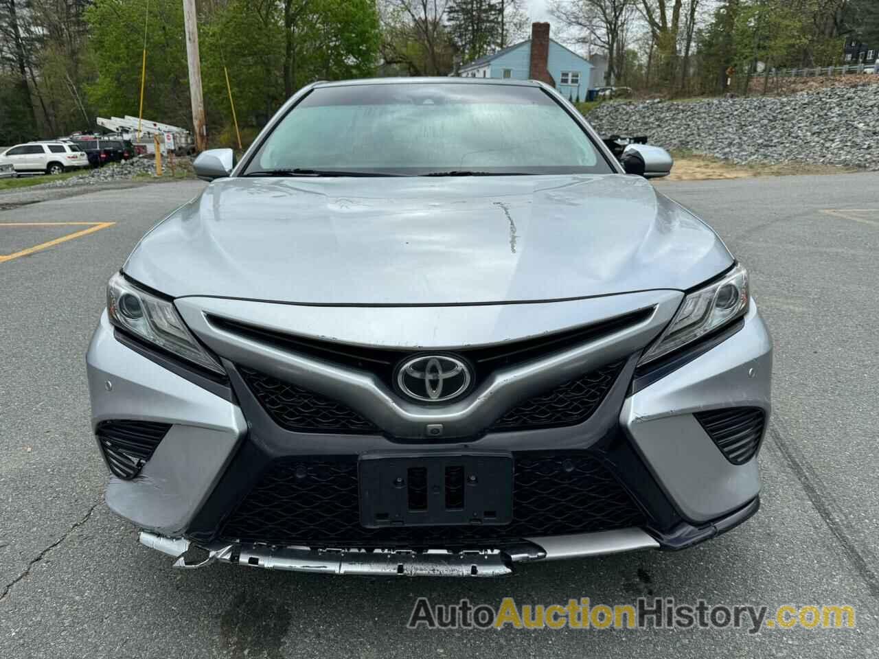 TOYOTA CAMRY XSE, 4T1B61HK8JU506037