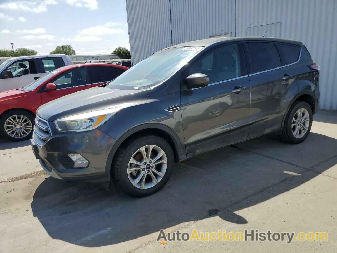 2017 FORD ESCAPE SE, 1FMCU0GDXHUC81900