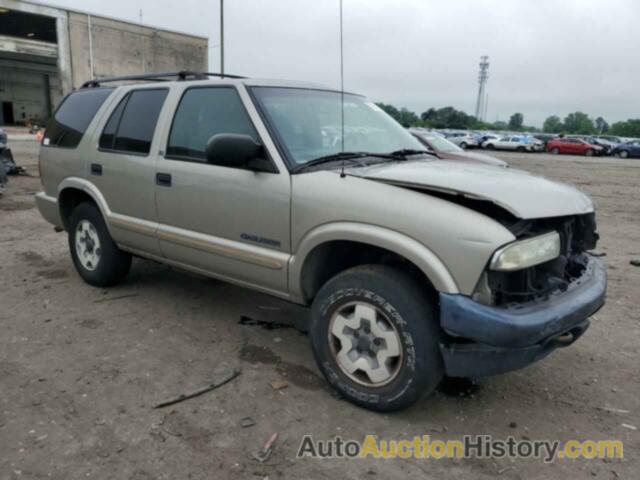 CHEVROLET BLAZER, 1GNDT13W32K120050