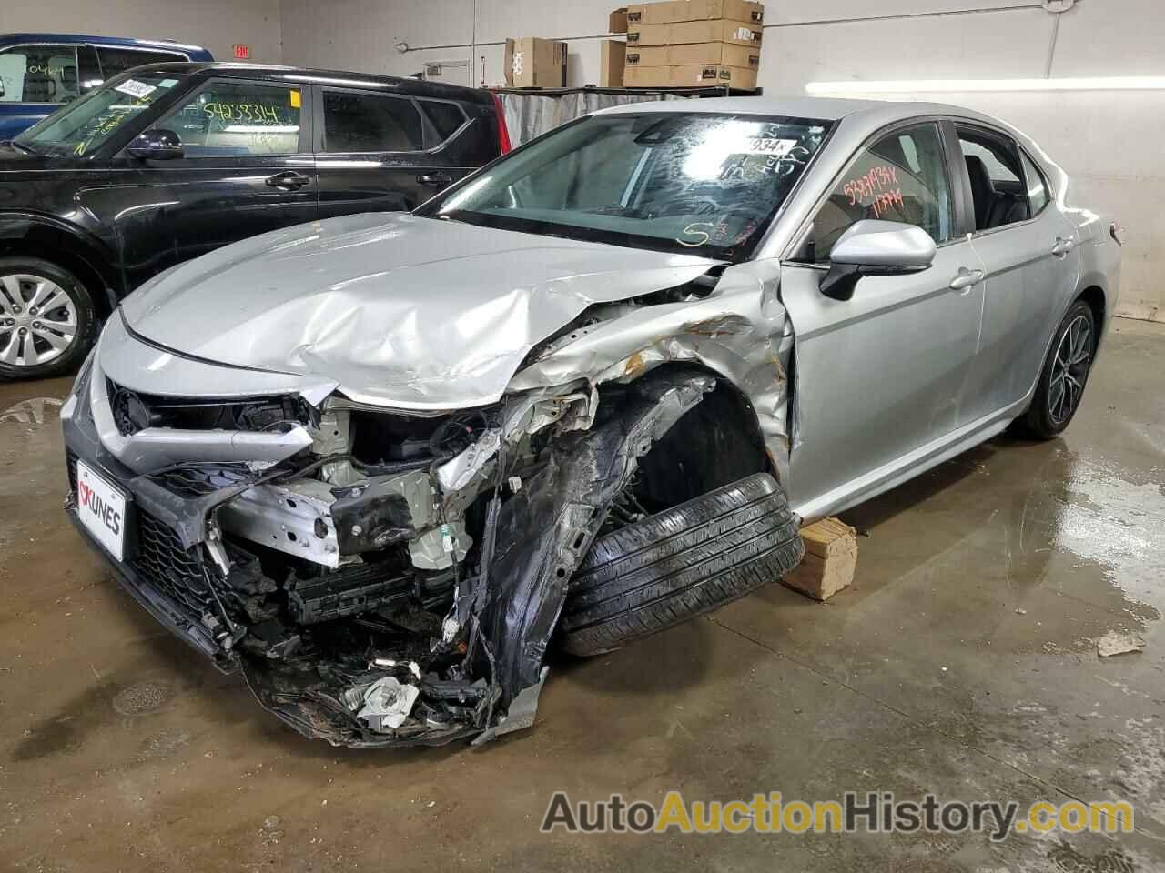 TOYOTA CAMRY SE, 4T1G11AK1MU443589