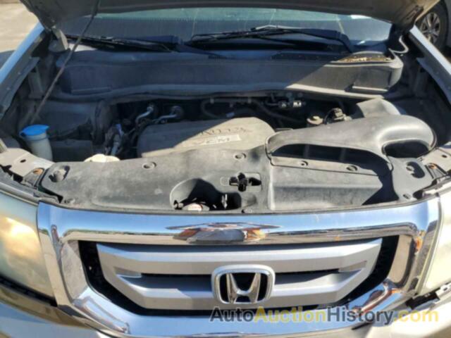 HONDA PILOT LX, 5FNYF482X9B051826