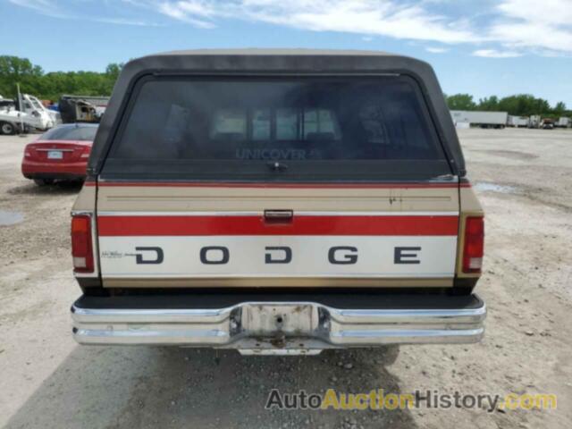 DODGE D SERIES D200, 1B7KE2687MS272090