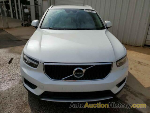 VOLVO XC40 T5 MOMENTUM, YV4162UK2M2561799