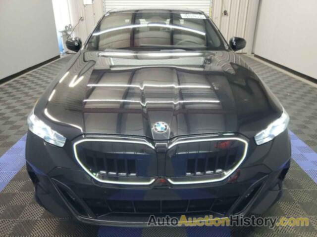 BMW 5 SERIES I, WBA43FJ01RCR05253
