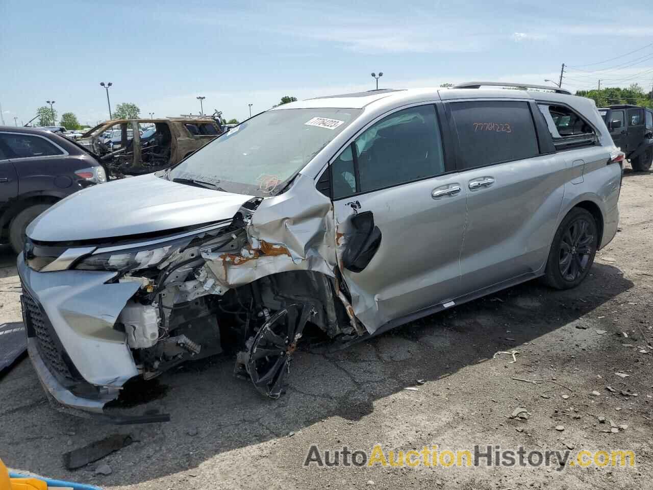 TOYOTA SIENNA XSE, 5TDDRKEC3NS133796