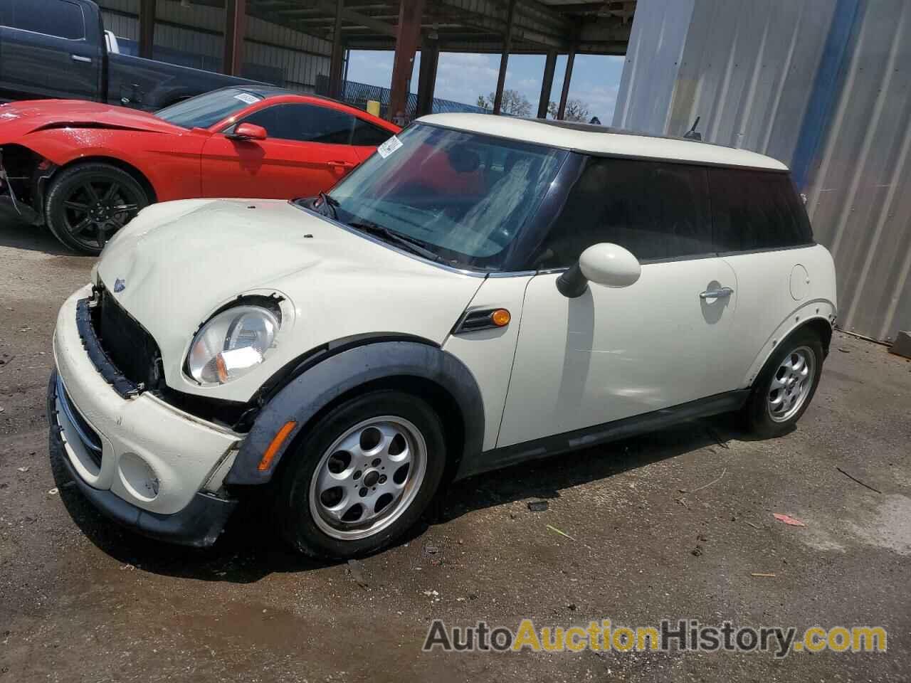 MINI COOPER, WMWSU3C50DT679484