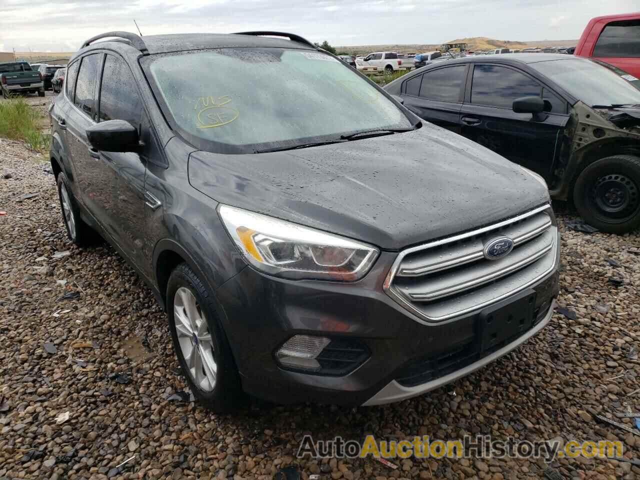 2017 FORD ESCAPE SE, 1FMCU9G93HUA38901