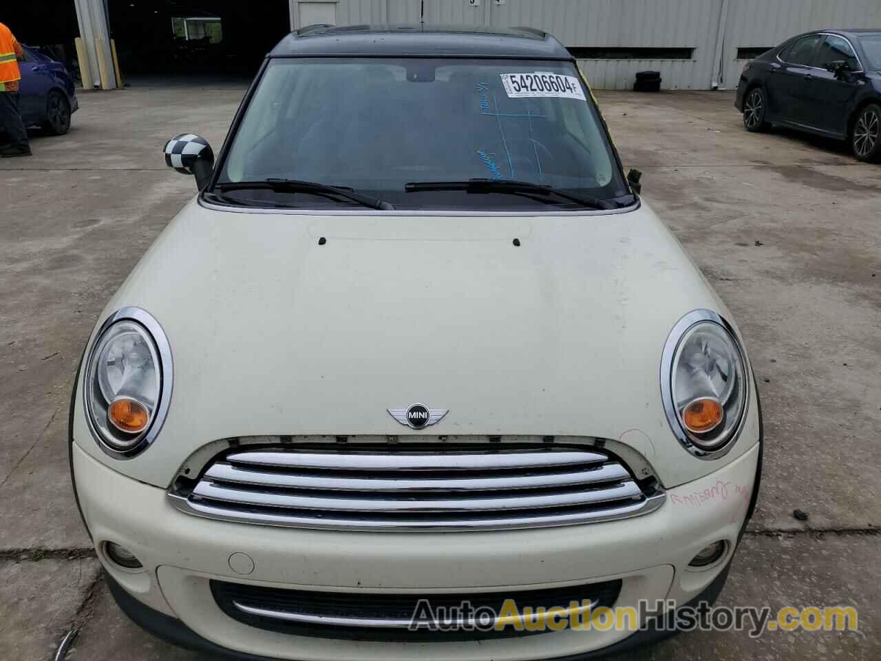 MINI COOPER CLUBMAN, WMWZF3C58DT490834