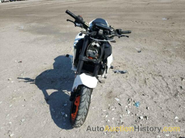 KTM MOTORCYCLE DUKE, MD2JPJ407HC235175