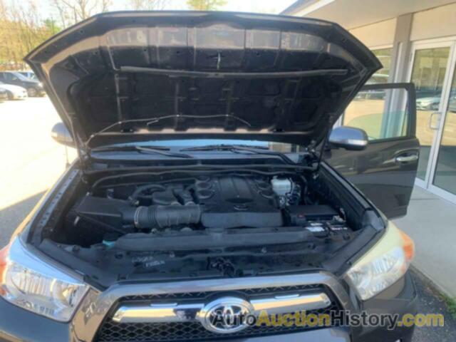 TOYOTA 4RUNNER SR5, JTEBU5JR1A5022922