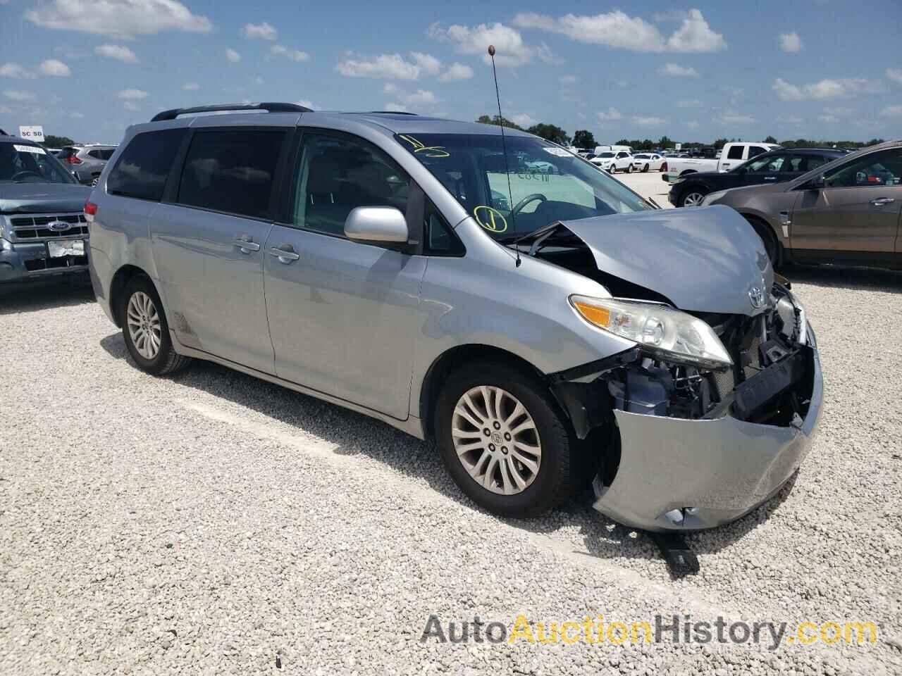 2014 TOYOTA SIENNA XLE, 5TDYK3DC1ES421684