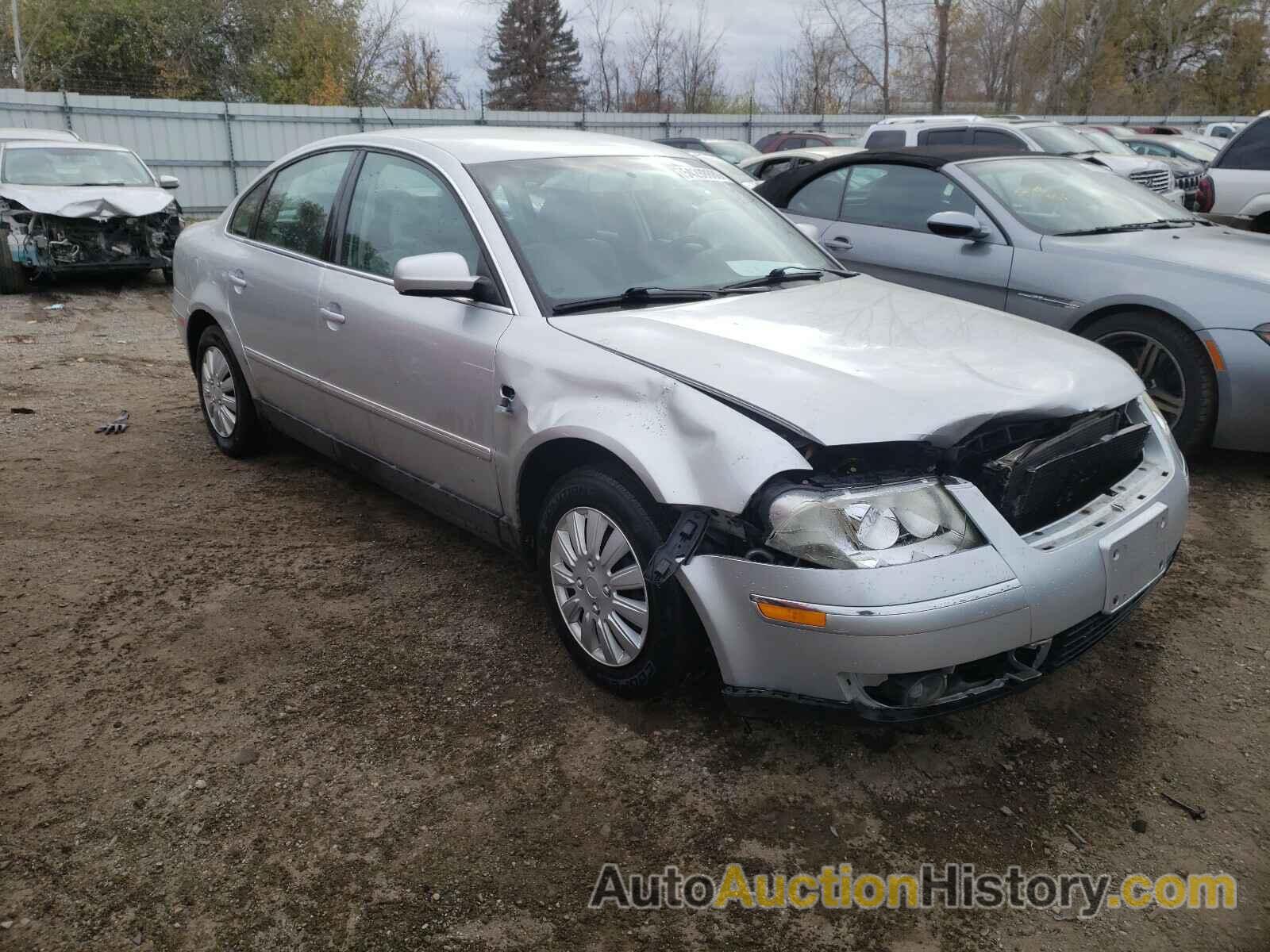 2002 VOLKSWAGEN PASSAT GLS, WVWPD63B12P309571