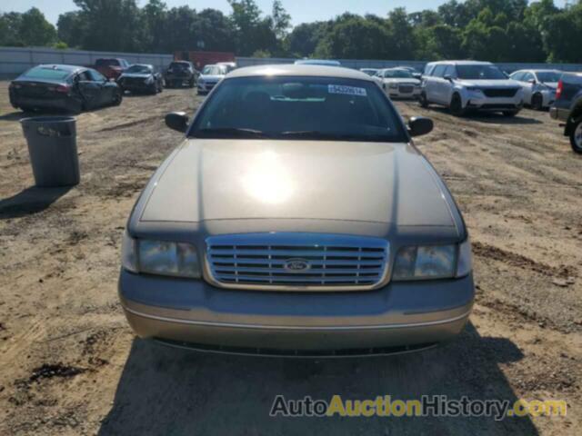 FORD CROWN VIC LX, 2FAFP74W84X167054