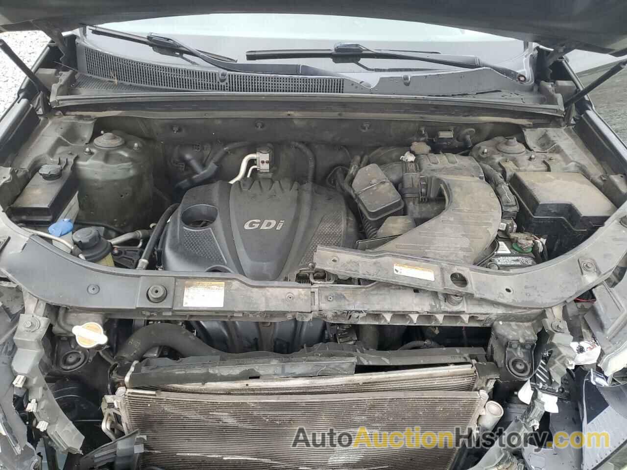 KIA SORENTO BASE, 5XYKT3A6XCG211791